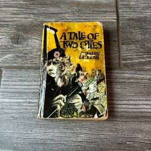 A Tale of Two Cities Charles Dickens Vintage Paperback Book W222 45c
